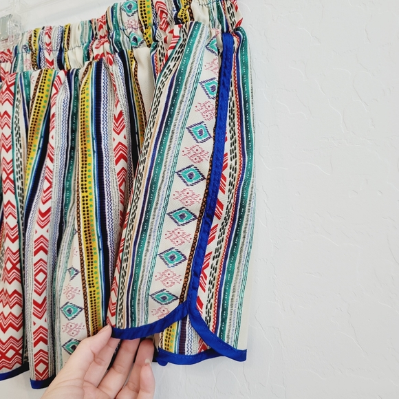 A3 Design Fun Multicolor Pull On Shorts - Picture 12 of 14